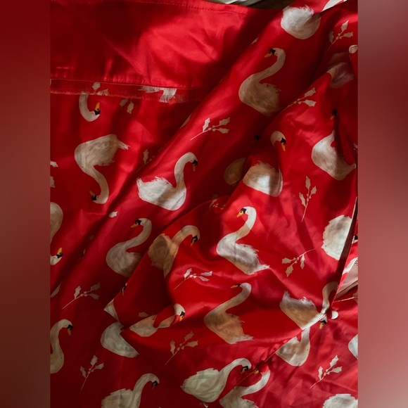 red silky swan pajamas - Picture 3 of 3